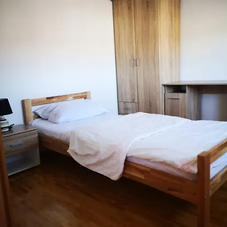 Apartment4rooms Апартаменты Тузла